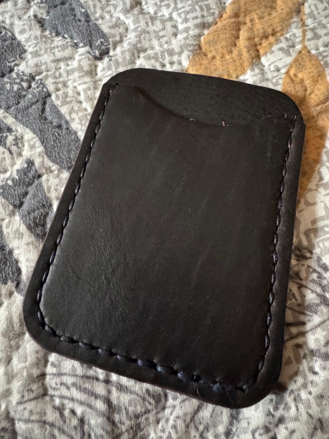 HP-18 Retro Curve — Three-Pocket Wallet