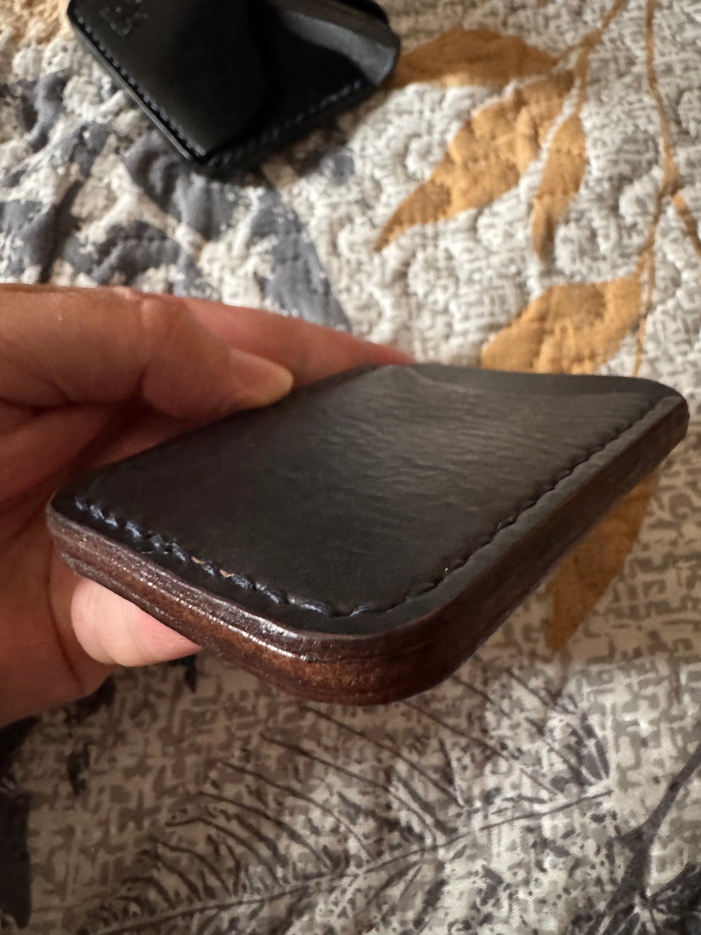 HP-18 Retro Curve — Three-Pocket Wallet