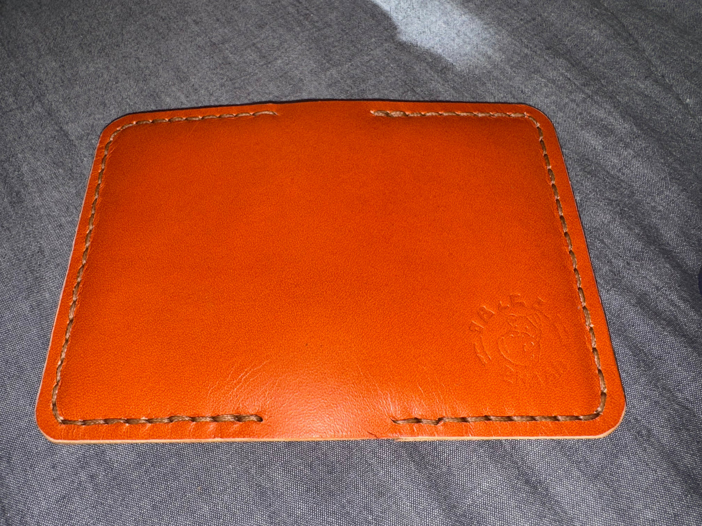 Minimalistic "Wanna Be an Hip-Po" wallet