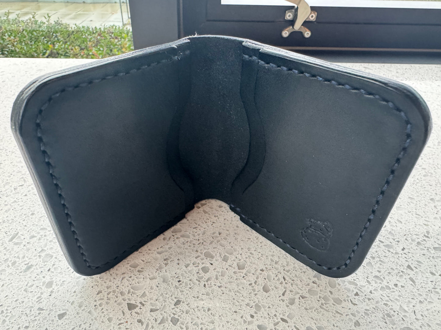 Bifold Horween Dublin in Black wallet