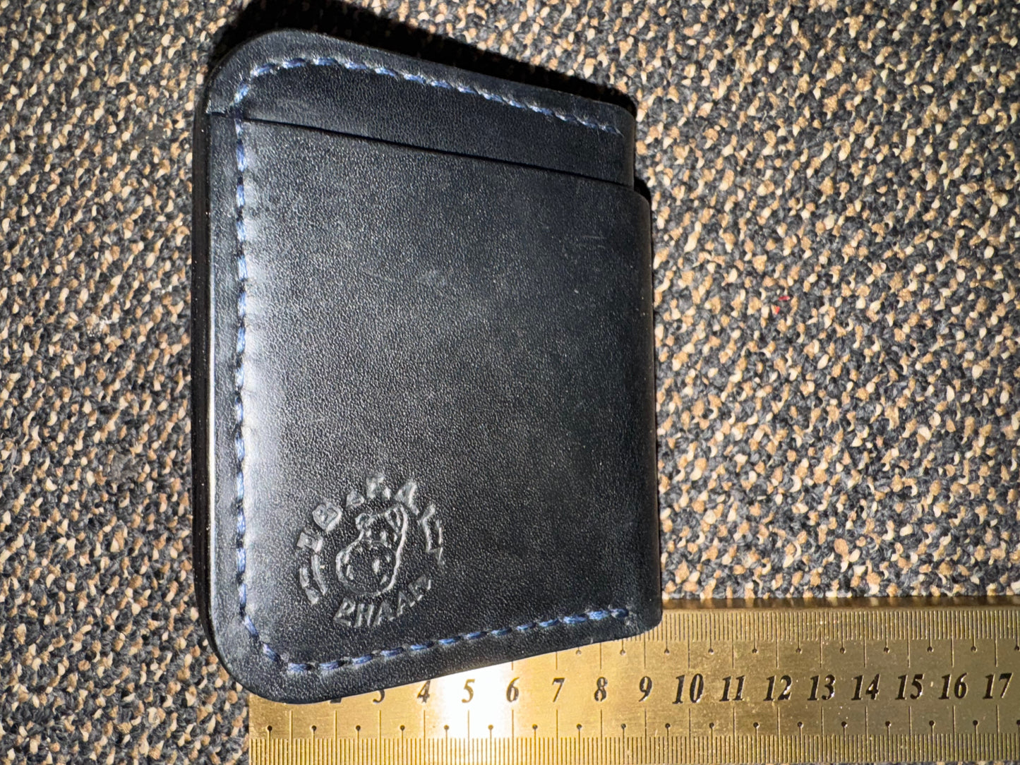 Bifold Horween Dublin in Black wallet